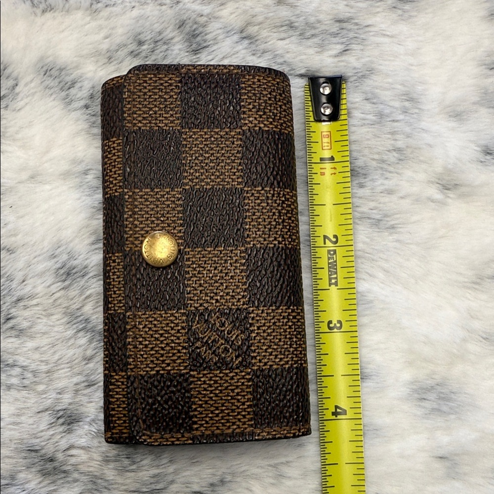 Louis Vuitton Damier Ebene snap Key Holder